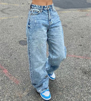 THE Y2K LIGHT WASH JEANS